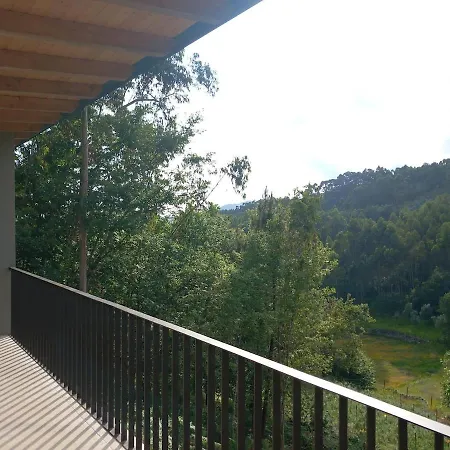Casa Tojeira بيت للعطل *