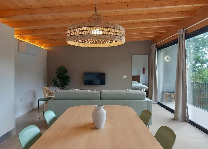 Casa Tojeira * Виейра-ду-Минью